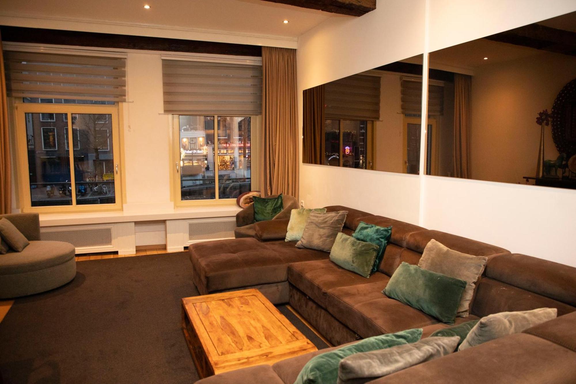 Red Light District B & B Canal View Amsterdam Exteriör bild